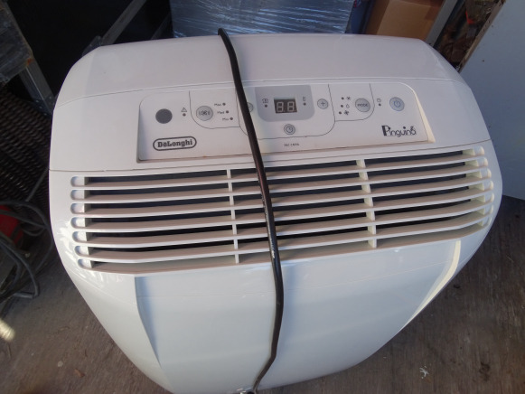 Airco Delonghi Pinguino - Oprema za prehrambenu industriju: slika 2 Airco Delonghi Pinguino - Oprema za prehrambenu industriju: slika 2