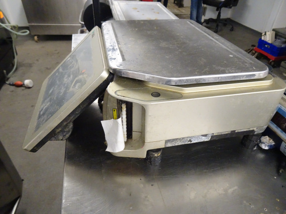 Balance, marque DIGI
type : SM-5500B
numéro : 14921442
max : 6-1Nce, marque DIGI
type : SM-5500B
numéro : 14921442
marque DIGI
type : SM-5500B
numéro : bmarqa Pe : Sm-5500B
Numéro : 14921442
Max : 6- - Oprema za prehrambenu industriju: slika 2 Balance, marque DIGI
type : SM-5500B
numéro : 14921442
max : 6-1Nce, marque DIGI
type : SM-5500B
numéro : 14921442
marque DIGI
type : SM-5500B
numéro : bmarqa Pe : Sm-5500B
Numéro : 14921442
Max : 6- - Oprema za prehrambenu industriju: slika 2