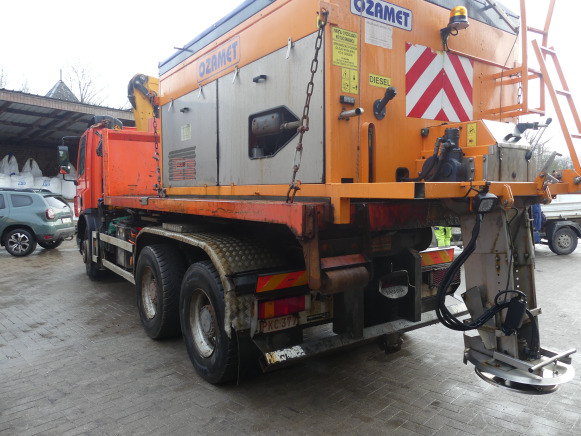 Camion porte container avec grue DAF AT75PE (2005-256.718 km) - Kamion za prevoz kontejnera/ Kamion sa promenjivim sandukom: slika 4 Camion porte container avec grue DAF AT75PE (2005-256.718 km) - Kamion za prevoz kontejnera/ Kamion sa promenjivim sandukom: slika 4