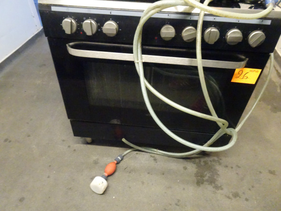 Cuisinière, marque VALBERG
modèle : VALCV905MFCNVT
numéro : 00725157008320460005
voltage : 230 V / 50 Hz
5 taques vitro céramiques Inière, marque VALBERG
modèle : VALCV905MFCNVT
numéro : 007251570083 - Oprema za prehrambenu industriju: slika 1 Cuisinière, marque VALBERG
modèle : VALCV905MFCNVT
numéro : 00725157008320460005
voltage : 230 V / 50 Hz
5 taques vitro céramiques Inière, marque VALBERG
modèle : VALCV905MFCNVT
numéro : 007251570083 - Oprema za prehrambenu industriju: slika 1