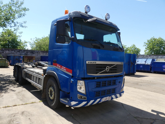 REF:1312 - Camion porte container Volvo FMFH E4 - Kamion za prevoz kontejnera/ Kamion sa promenjivim sandukom: slika 2 REF:1312 - Camion porte container Volvo FMFH E4 - Kamion za prevoz kontejnera/ Kamion sa promenjivim sandukom: slika 2