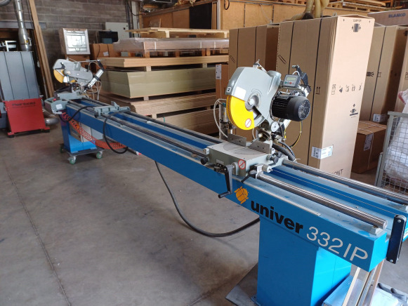 Scie à onglet double tête pour chassis Pertici Univer 332 IP - Mašina za obradu drveta: slika 2 Scie à onglet double tête pour chassis Pertici Univer 332 IP - Mašina za obradu drveta: slika 2