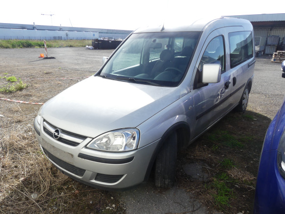 Voiture Opel Combo - Automobil: slika 1 Voiture Opel Combo - Automobil: slika 1