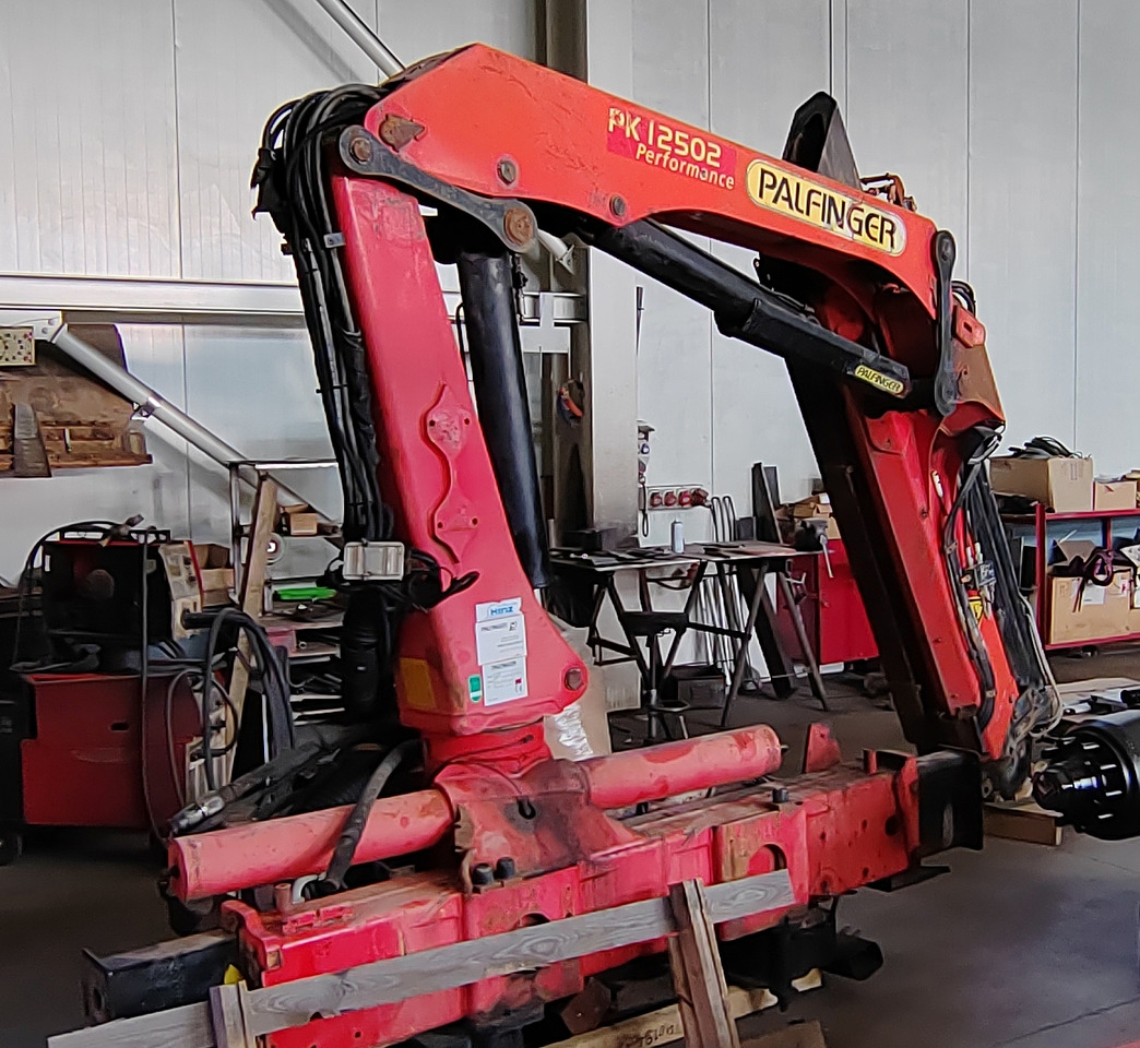 PALFINGER PK 12502 C Performance, remote control, extra functions crane, grue, Kran, Ladekran - Kran za kamion: slika 3 PALFINGER PK 12502 C Performance, remote control, extra functions crane, grue, Kran, Ladekran - Kran za kamion: slika 3