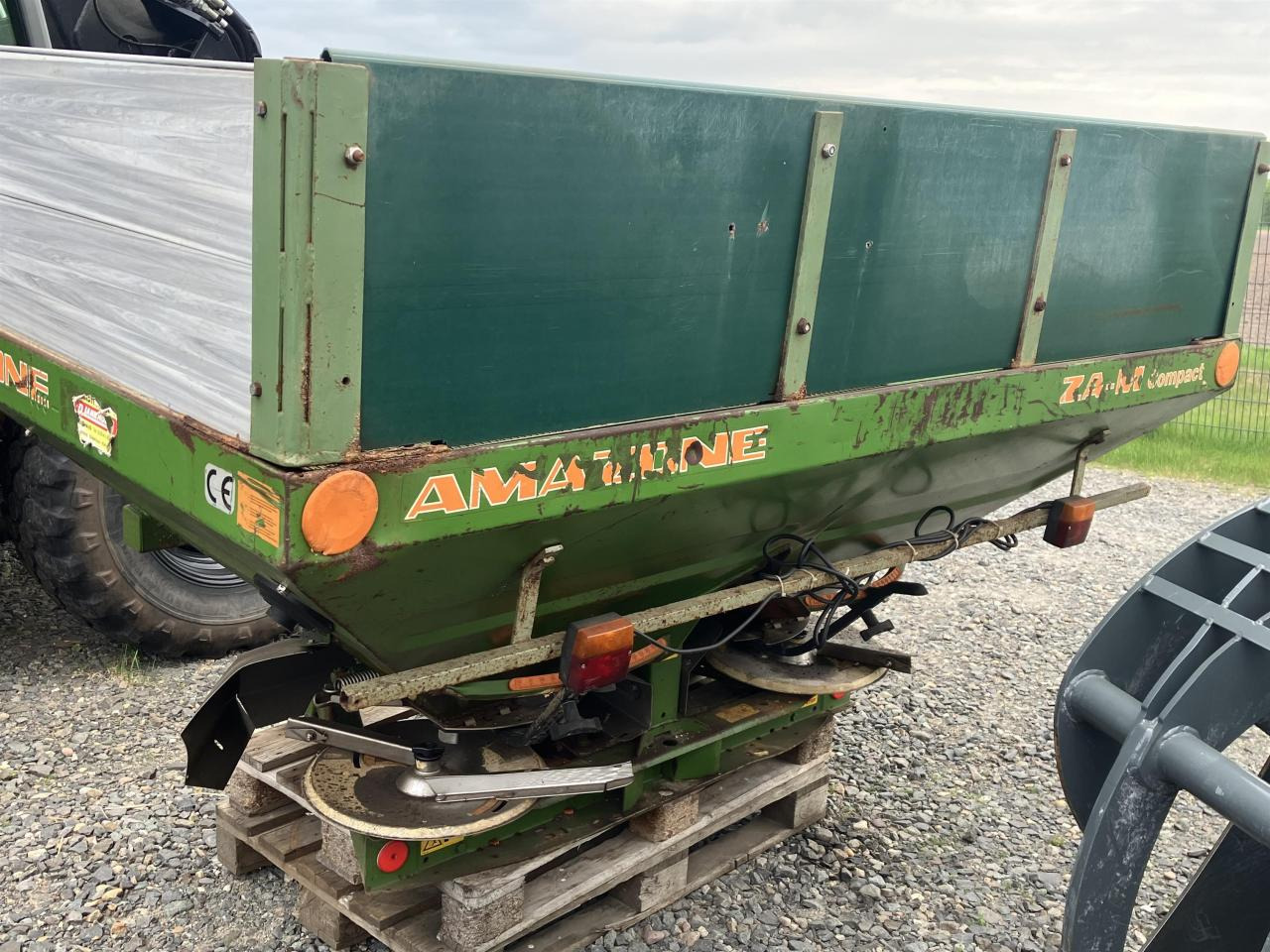 Amazone ZA-M 1000 Comp. - Rasipač veštačkog đubriva: slika 4 Amazone ZA-M 1000 Comp. - Rasipač veštačkog đubriva: slika 4