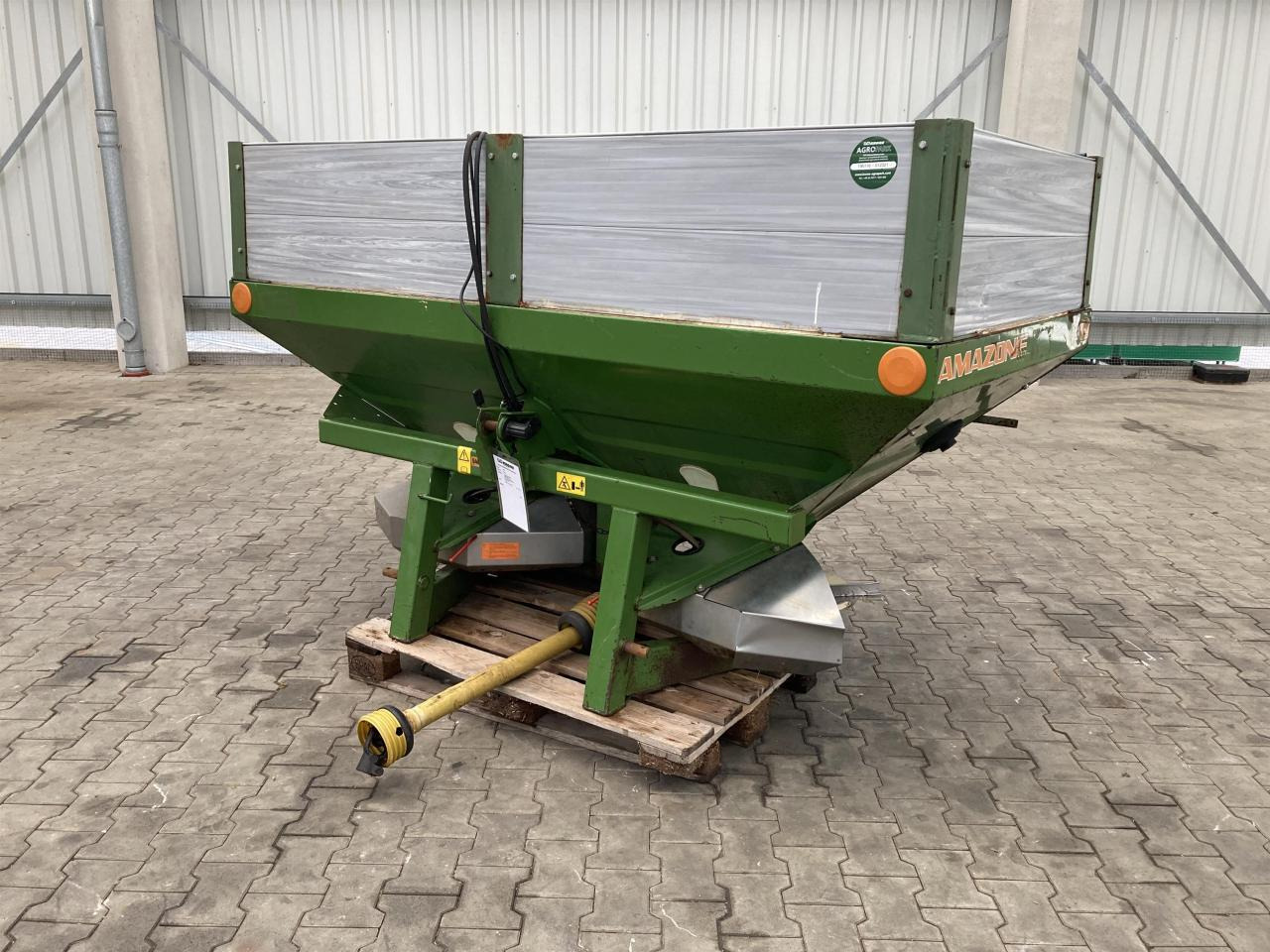 Amazone ZA-M 1000 Comp. - Rasipač veštačkog đubriva: slika 1 Amazone ZA-M 1000 Comp. - Rasipač veštačkog đubriva: slika 1