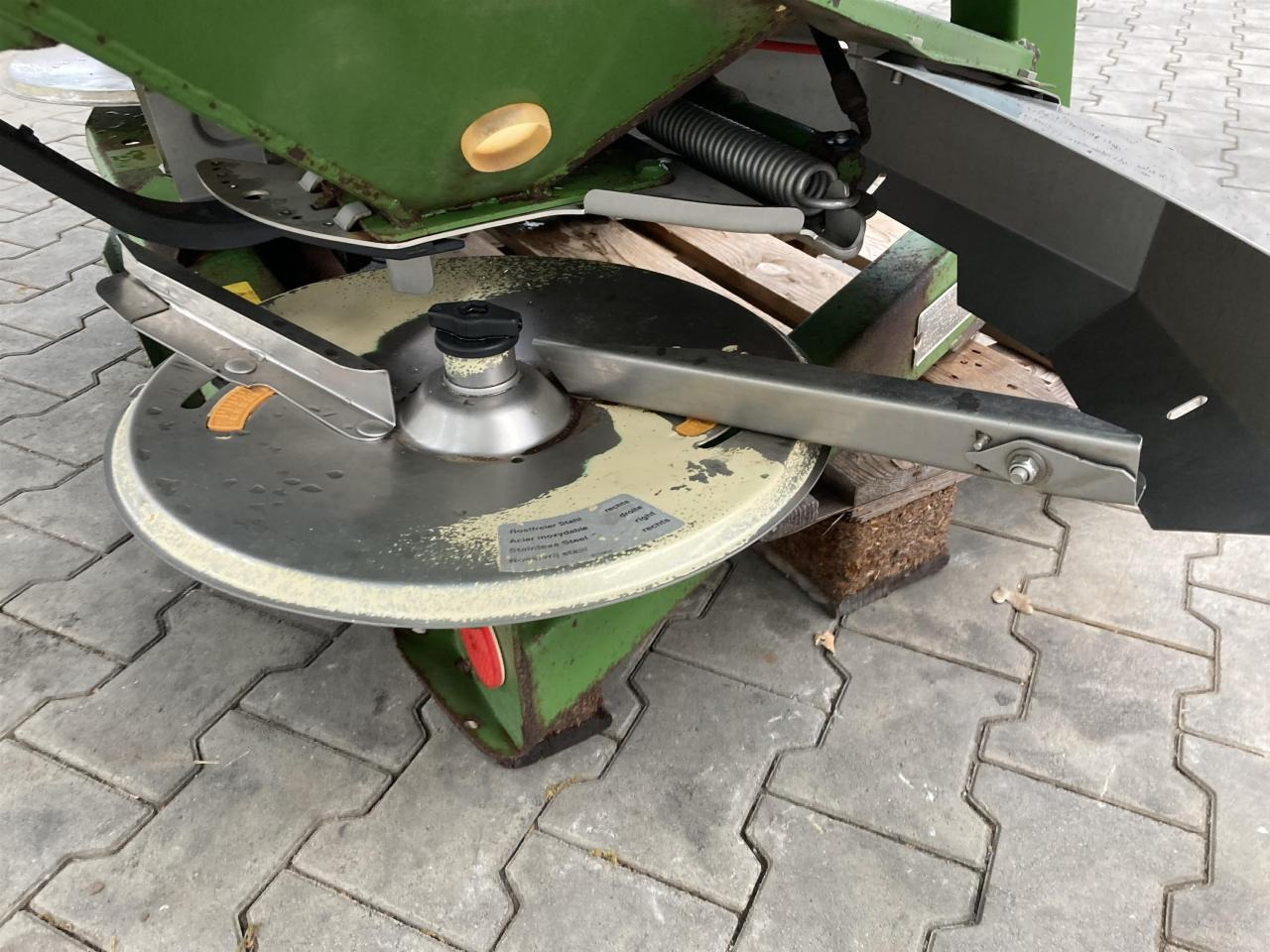 Amazone ZA-M 1000 Comp. - Rasipač veštačkog đubriva: slika 3 Amazone ZA-M 1000 Comp. - Rasipač veštačkog đubriva: slika 3