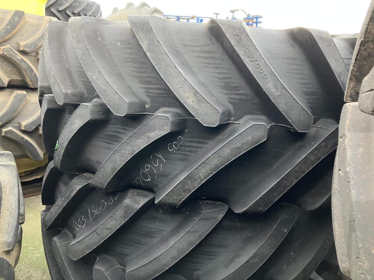 Bridgestone 600/65R34 - Guma za Poljoprivredna mašina: slika 1 Bridgestone 600/65R34 - Guma za Poljoprivredna mašina: slika 1