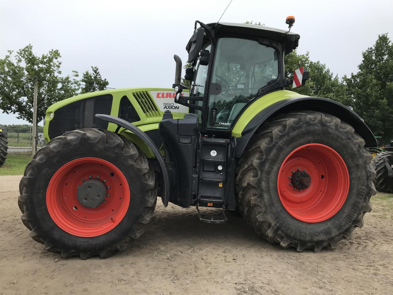 CLAAS Axion 950 - Traktor: slika 1 CLAAS Axion 950 - Traktor: slika 1