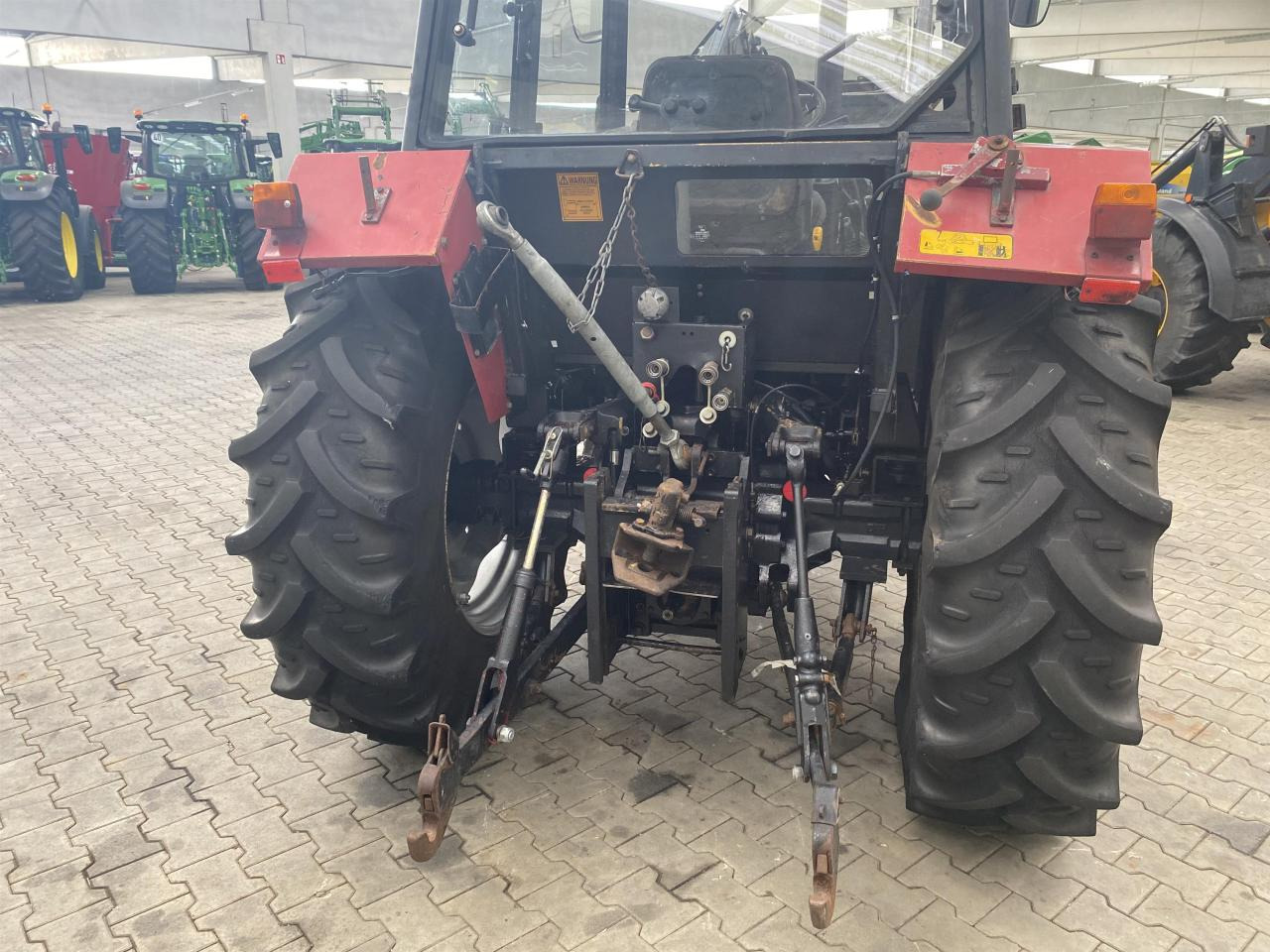 Case-IH 3230 - Traktor: slika 5 Case-IH 3230 - Traktor: slika 5