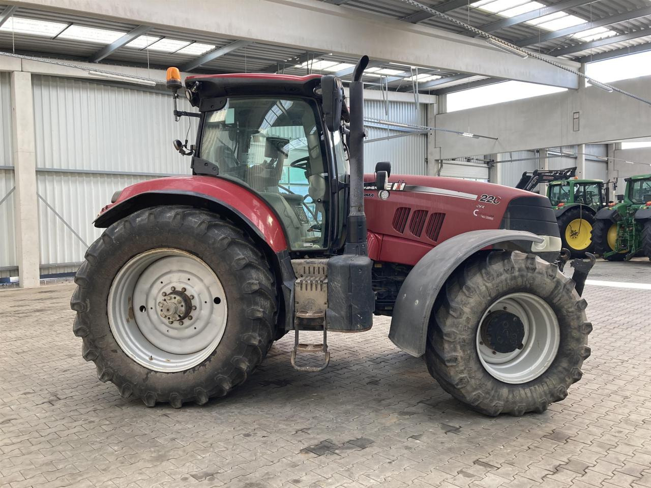 Case-IH Puma CVX 220 - Traktor: slika 4 Case-IH Puma CVX 220 - Traktor: slika 4