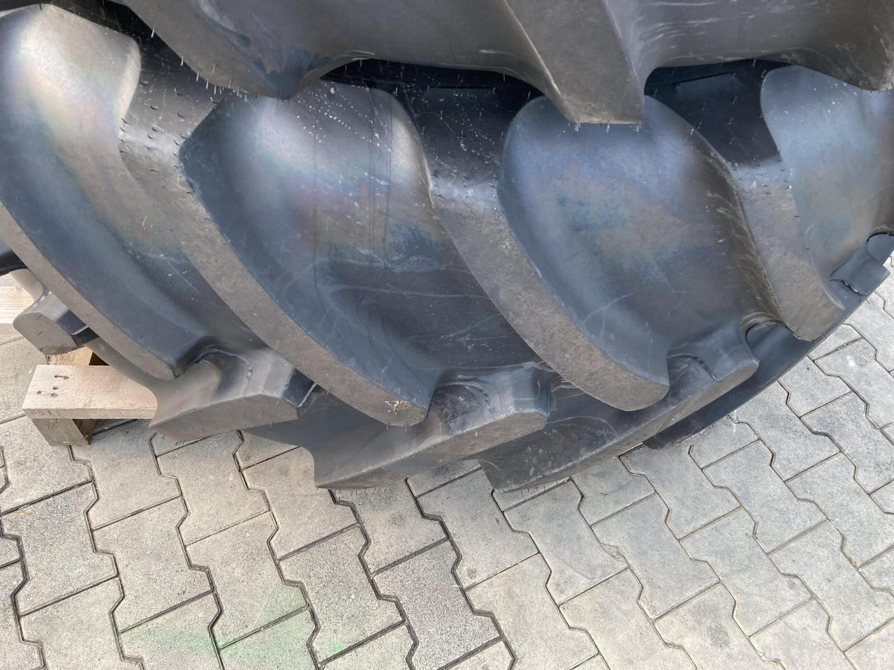 Continental 710/70R42 - Guma za Poljoprivredna mašina: slika 2 Continental 710/70R42 - Guma za Poljoprivredna mašina: slika 2