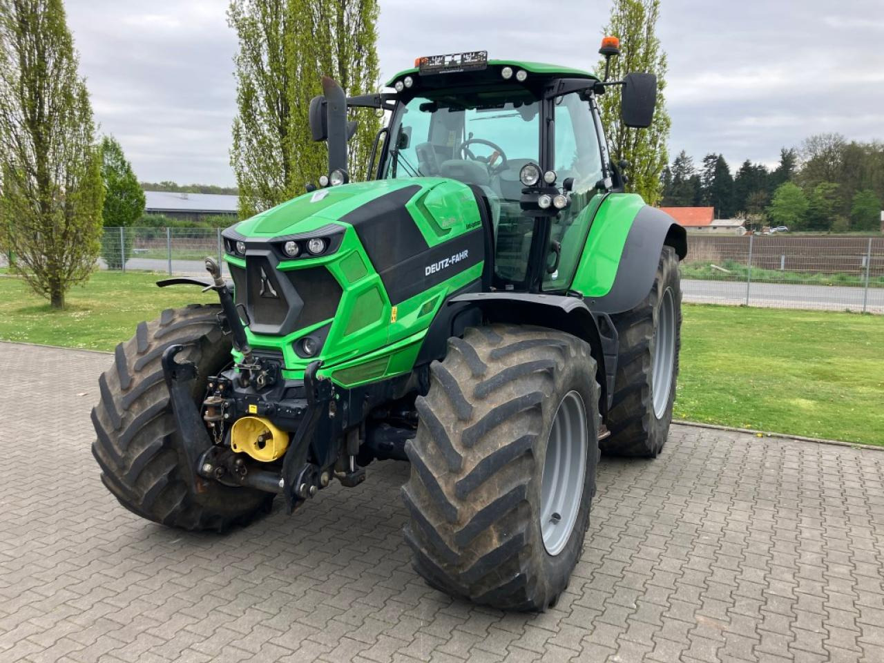 Traktor Deutz-Fahr 6215 TTV: slika 6 Traktor Deutz-Fahr 6215 TTV: slika 6