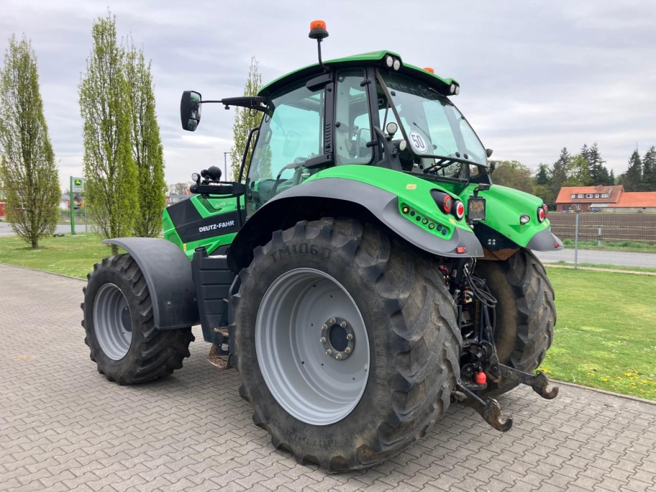 Traktor Deutz-Fahr 6215 TTV: slika 10 Traktor Deutz-Fahr 6215 TTV: slika 10