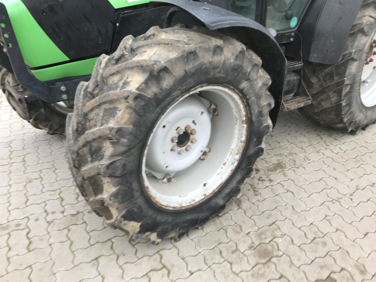 Traktor Deutz-Fahr Agrofarm 420: slika 12