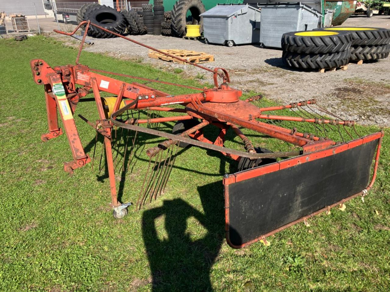 Fella TS 325 - Prevrtač/ Grabuljač: slika 1 Fella TS 325 - Prevrtač/ Grabuljač: slika 1