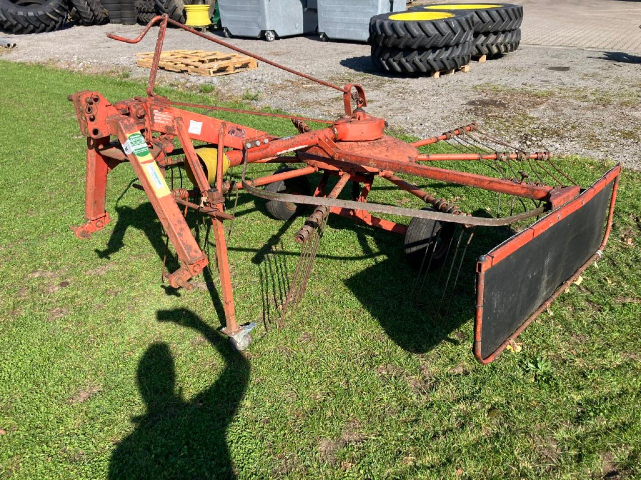 Prevrtač/ Grabuljač Fella TS 325: slika 7