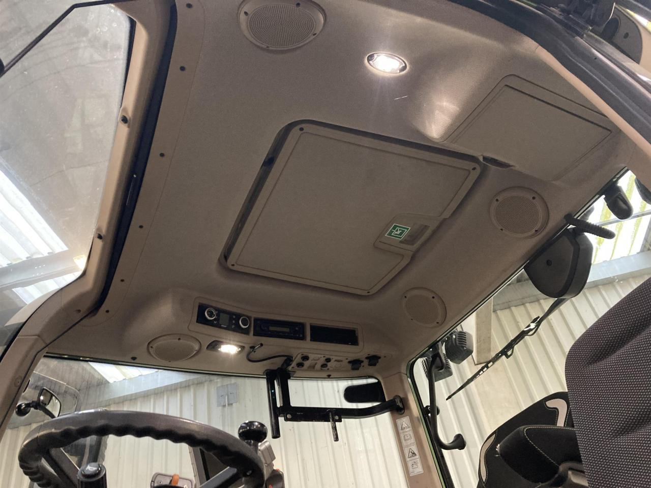 Traktor Fendt 724 S4 ProfiPlus: slika 8