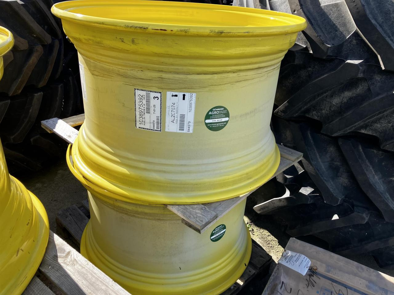 John Deere 23x38 - Guma za Poljoprivredna mašina: slika 1 John Deere 23x38 - Guma za Poljoprivredna mašina: slika 1