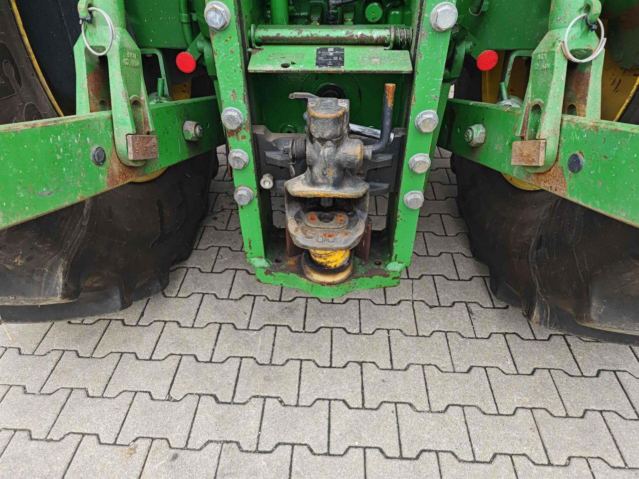 John Deere 6210R - Traktor: slika 5 John Deere 6210R - Traktor: slika 5