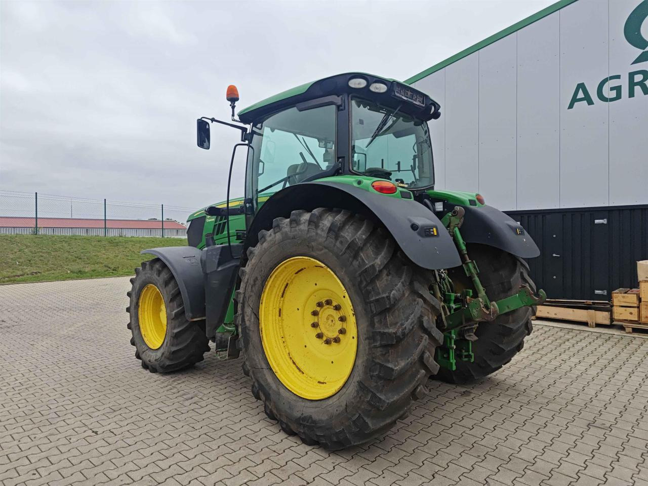 John Deere 6210R - Traktor: slika 3 John Deere 6210R - Traktor: slika 3
