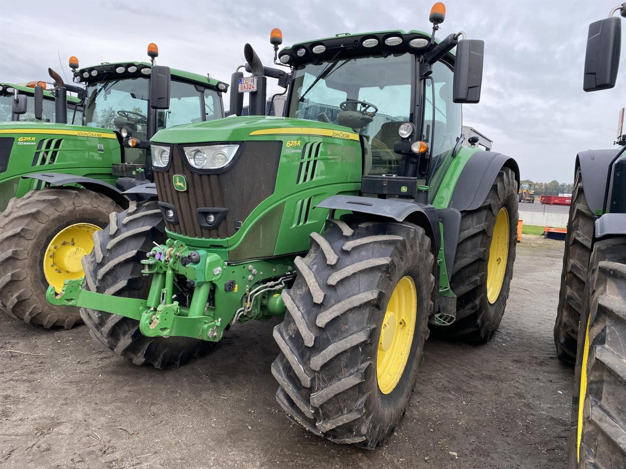 John Deere 6215R - Traktor: slika 2 John Deere 6215R - Traktor: slika 2