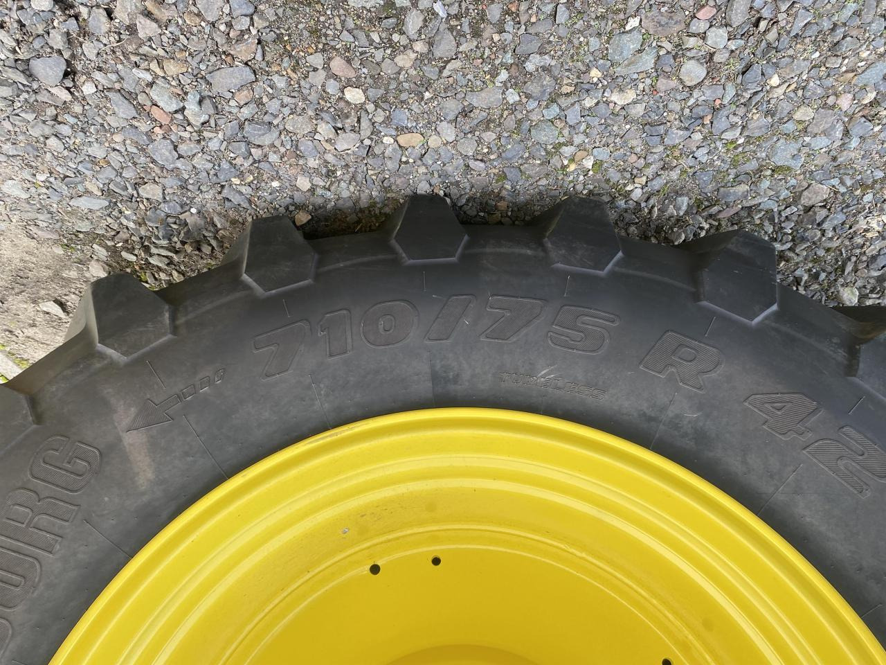 Traktor John Deere 6215R: slika 8