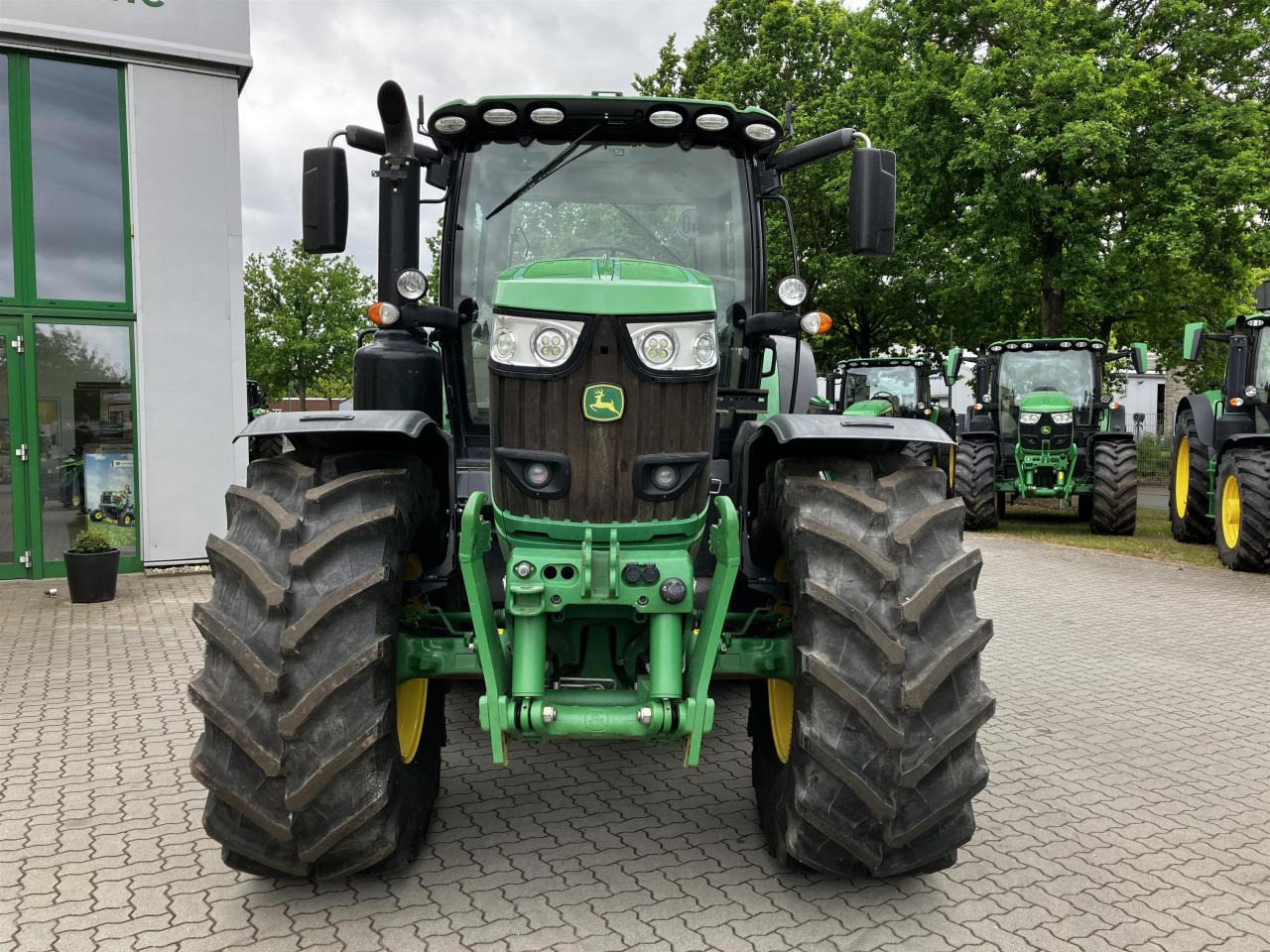 John Deere 6215R - Traktor: slika 3 John Deere 6215R - Traktor: slika 3