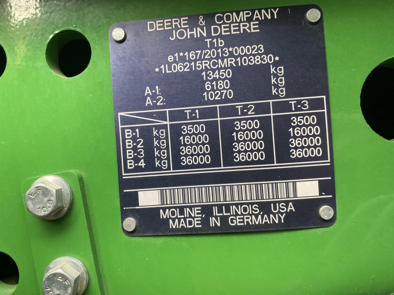 Traktor John Deere 6215R: slika 12