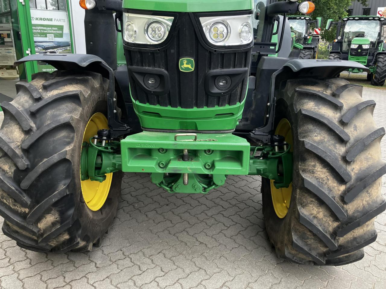 John Deere 6R 130 - Traktor: slika 4 John Deere 6R 130 - Traktor: slika 4