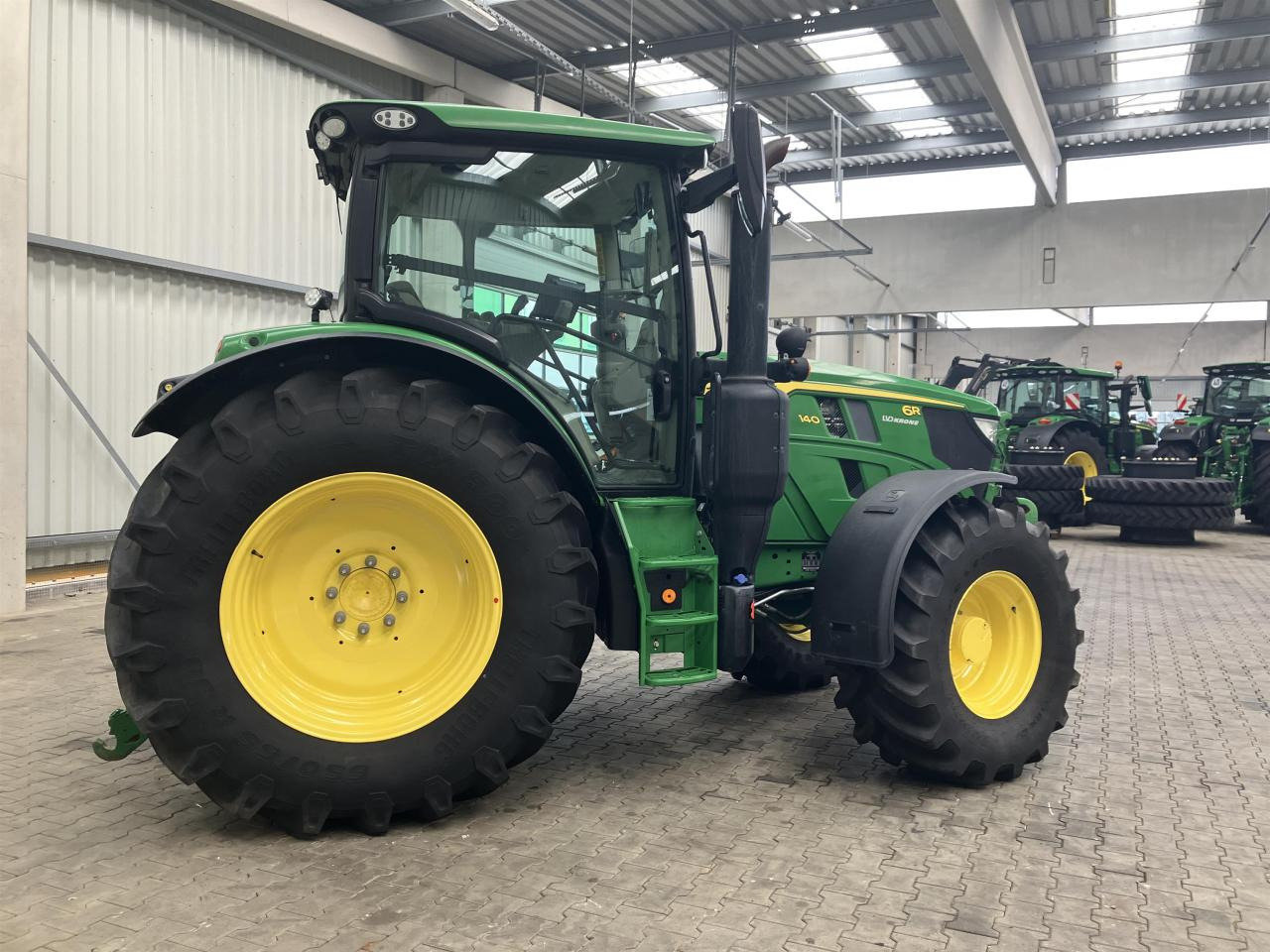 John Deere 6R 140 - Traktor: slika 5 John Deere 6R 140 - Traktor: slika 5
