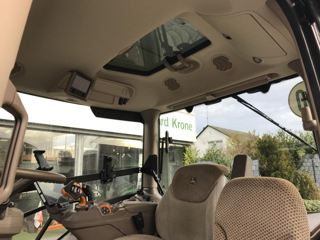 John Deere 6R 140 - Traktor: slika 3 John Deere 6R 140 - Traktor: slika 3