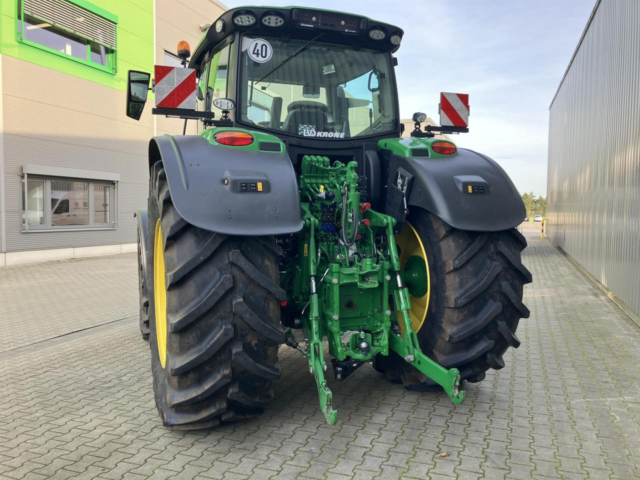 John Deere 6R 215 - Traktor: slika 3 John Deere 6R 215 - Traktor: slika 3