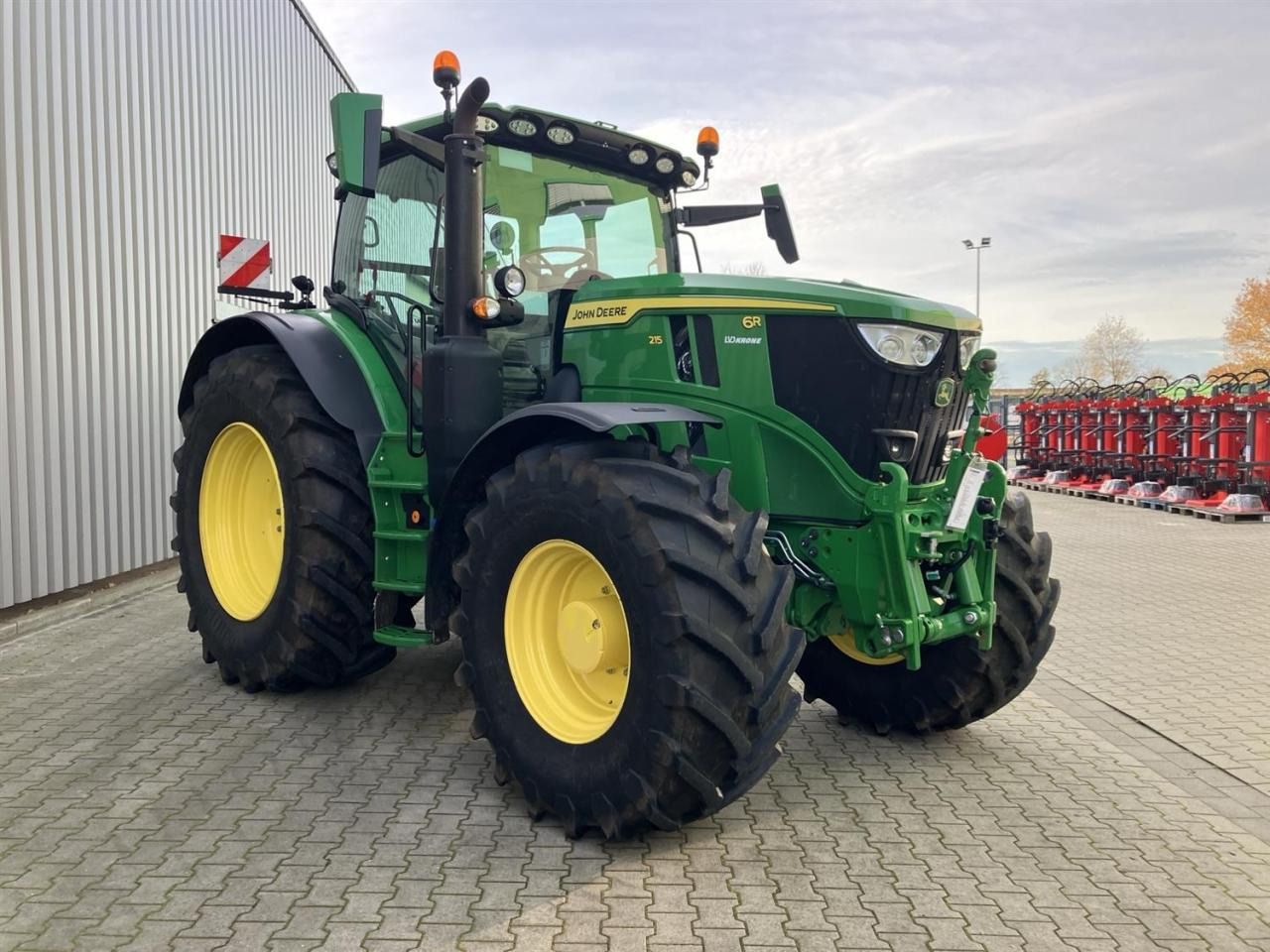 John Deere 6R 215 - Traktor: slika 2 John Deere 6R 215 - Traktor: slika 2