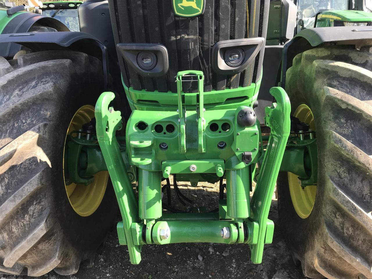 John Deere 6R 250 - Traktor: slika 3 John Deere 6R 250 - Traktor: slika 3