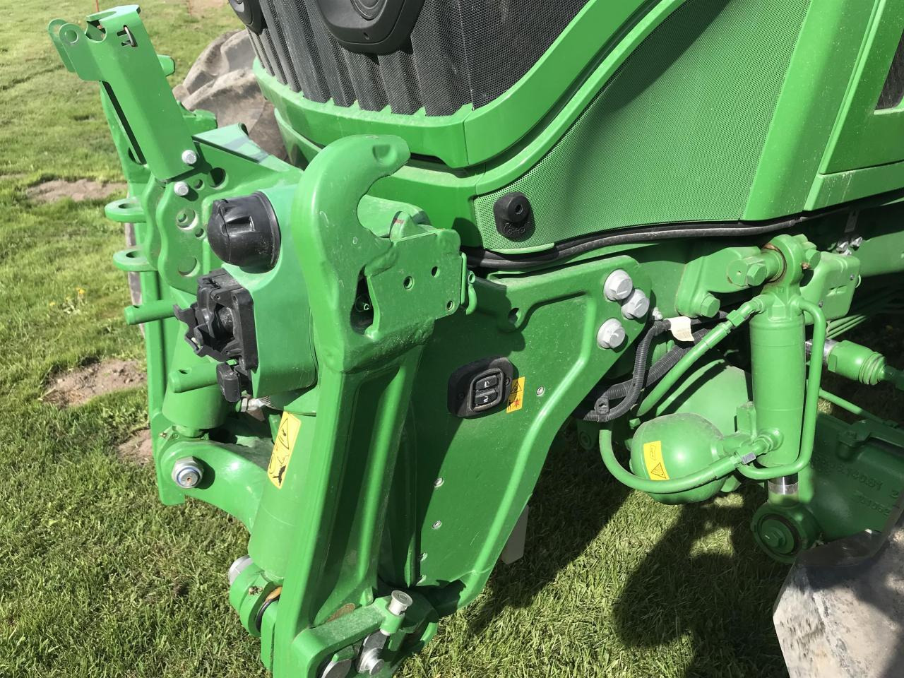John Deere 6R 250 - Traktor: slika 4 John Deere 6R 250 - Traktor: slika 4