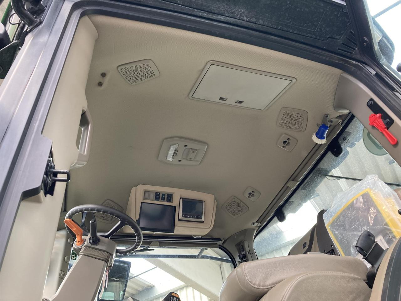 Traktor John Deere 7R 310: slika 10 Traktor John Deere 7R 310: slika 10