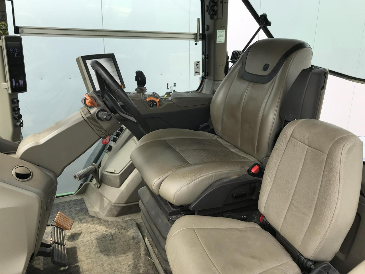 Traktor John Deere 7R 330: slika 7