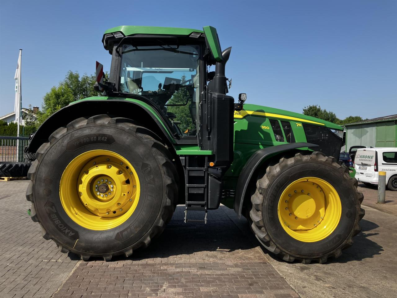 John Deere 7R 350 - Traktor: slika 2 John Deere 7R 350 - Traktor: slika 2