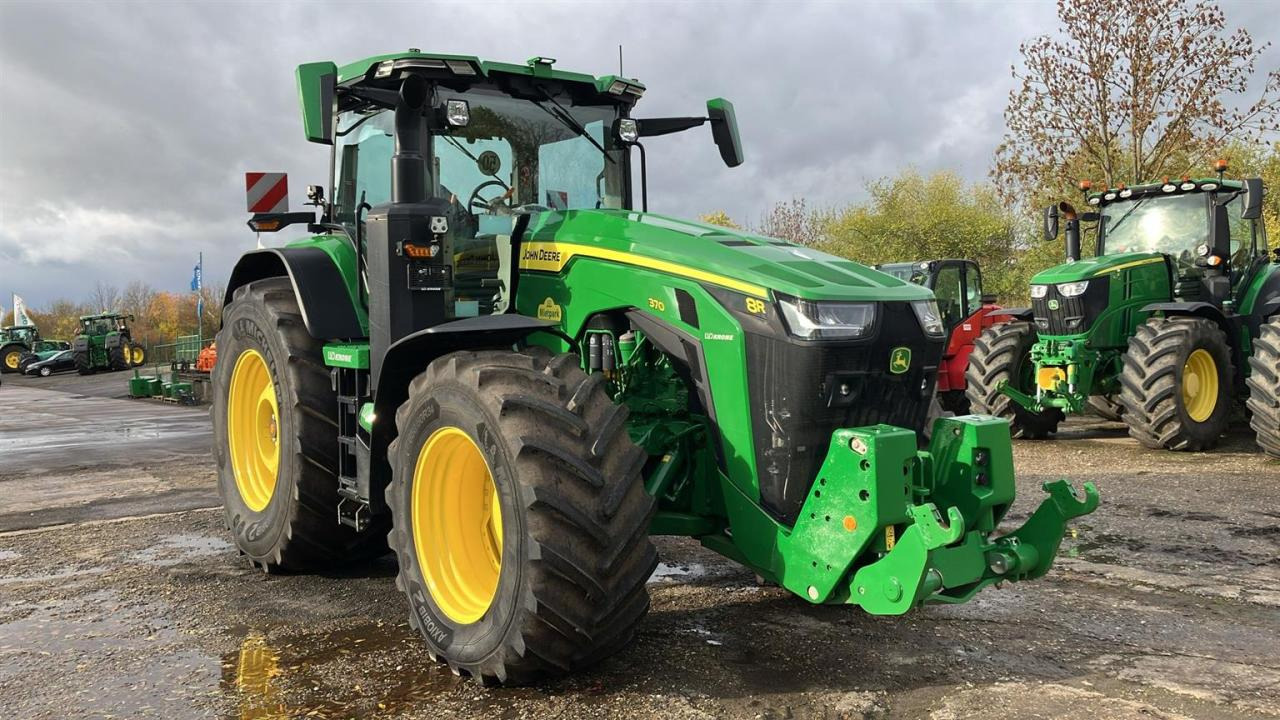 John Deere 8R 370 - Traktor: slika 1 John Deere 8R 370 - Traktor: slika 1