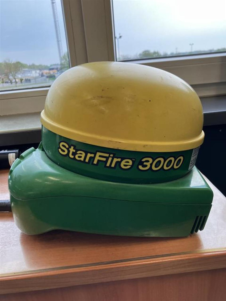 John Deere SF3000 - Sistem za navigaciju za Poljoprivredna mašina: slika 1 John Deere SF3000 - Sistem za navigaciju za Poljoprivredna mašina: slika 1