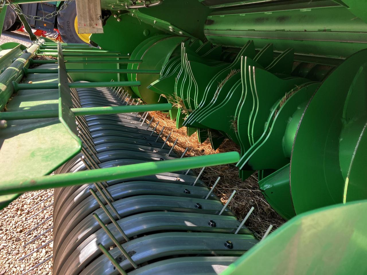 John Deere V461M MaxiCut HC13 - Balirka za okrugle bale: slika 5 John Deere V461M MaxiCut HC13 - Balirka za okrugle bale: slika 5