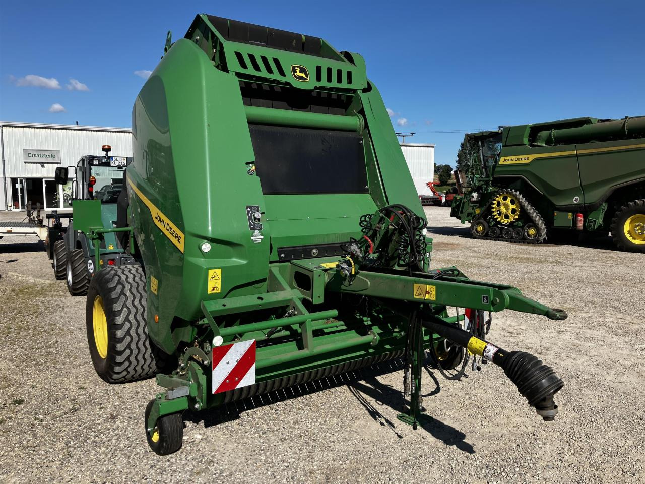 John Deere V461M MaxiCut HC13 - Balirka za okrugle bale: slika 1 John Deere V461M MaxiCut HC13 - Balirka za okrugle bale: slika 1