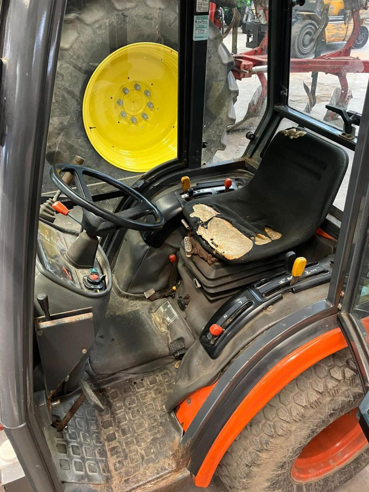 Korisno/ Posebno vozilo Kubota B2110: slika 13
