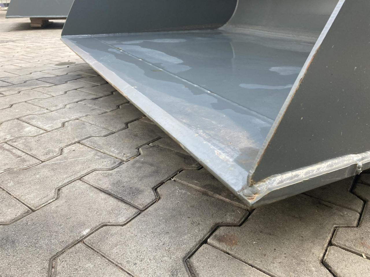 Kramer 1600 mm - Kašika: slika 3 Kramer 1600 mm - Kašika: slika 3