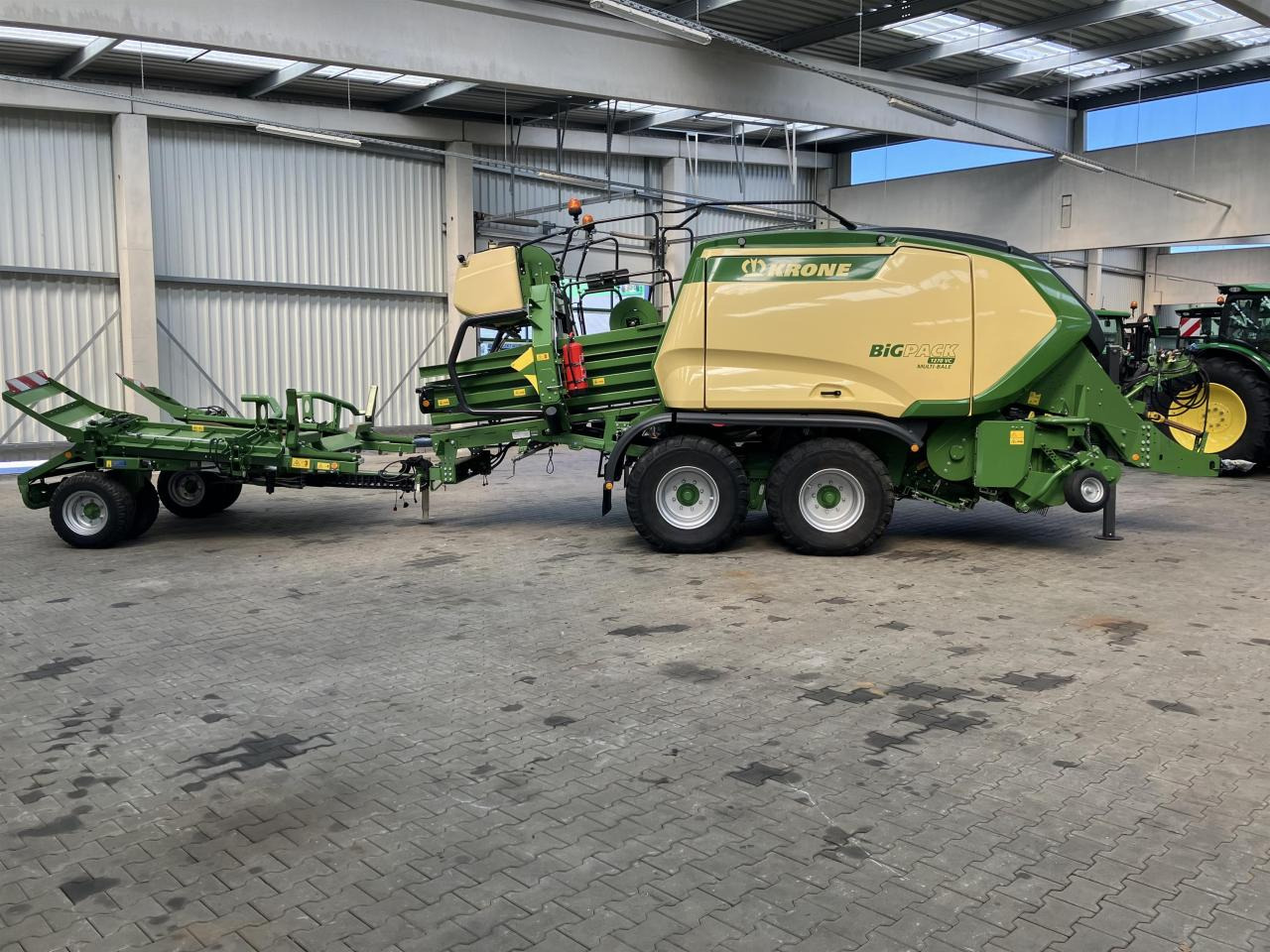 Krone Big Pack 1270 VC - Balirka za kockaste bale: slika 1 Krone Big Pack 1270 VC - Balirka za kockaste bale: slika 1