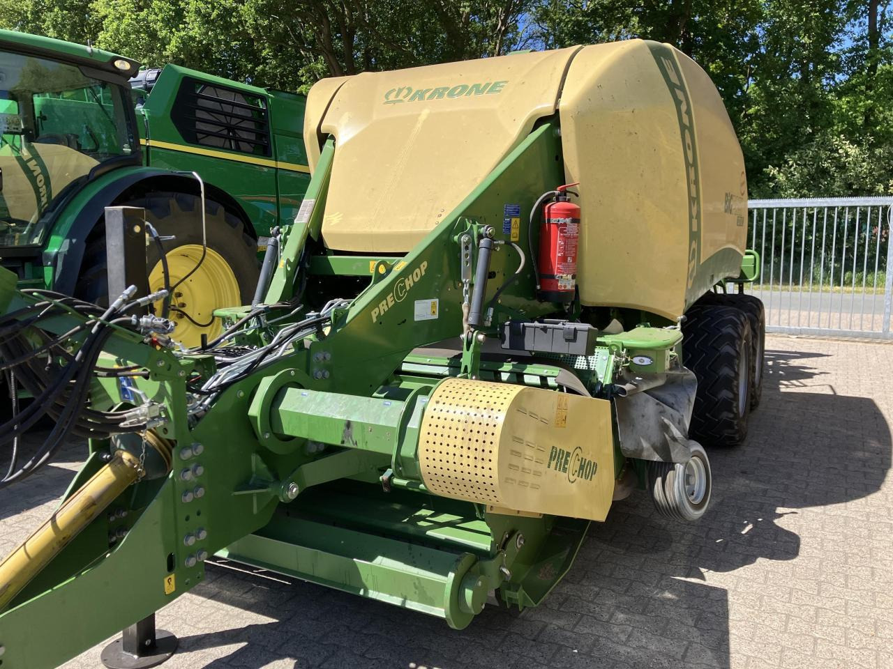 Krone Big Pack 1270 XC - Balirka za kockaste bale: slika 1 Krone Big Pack 1270 XC - Balirka za kockaste bale: slika 1