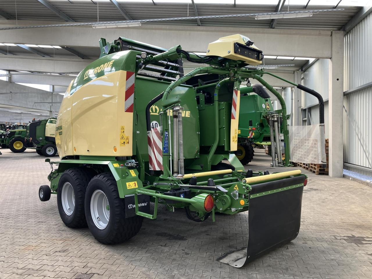 Krone CF 155 XC Comprima - Balirka za okrugle bale: slika 3 Krone CF 155 XC Comprima - Balirka za okrugle bale: slika 3