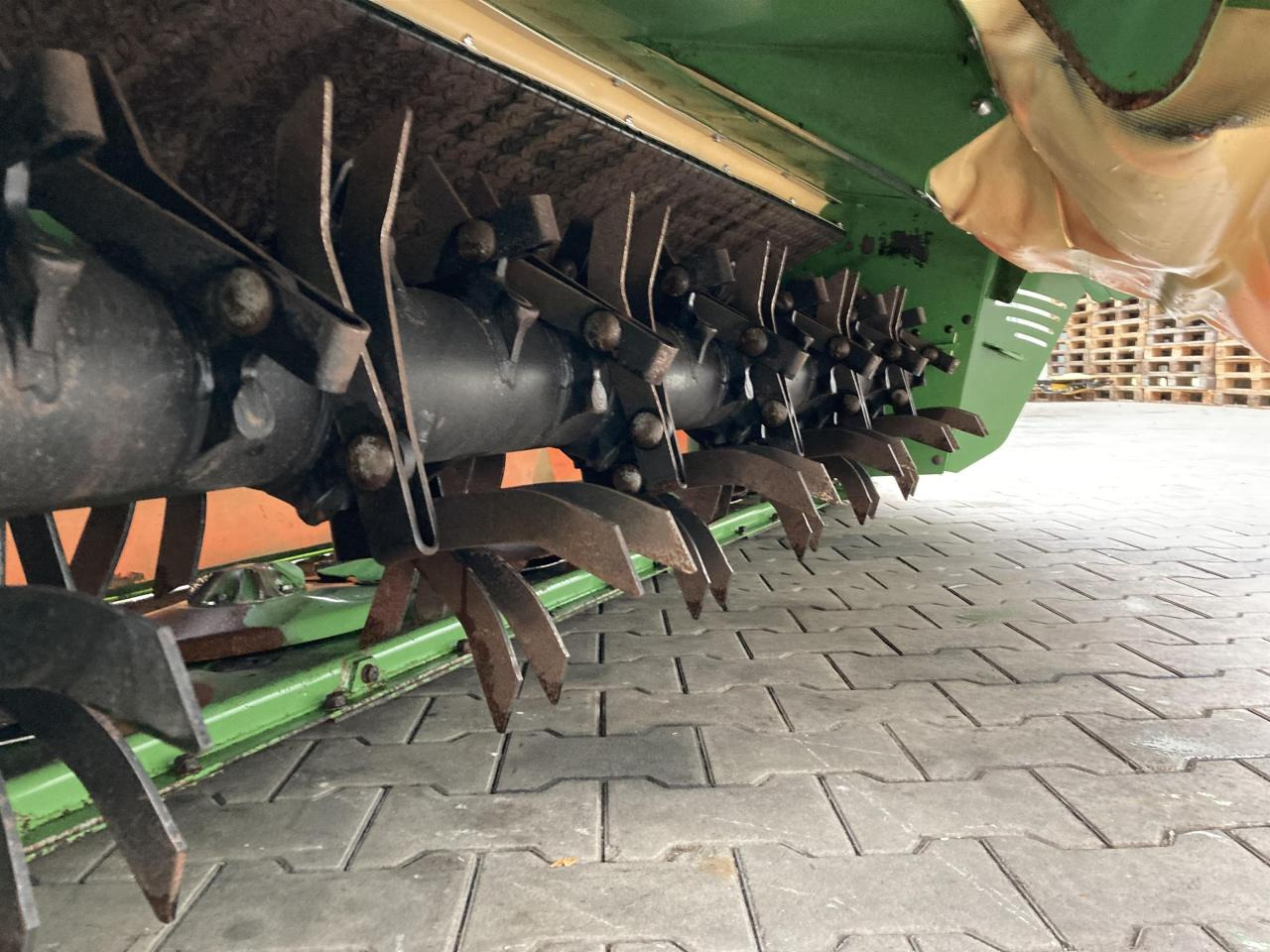 Krone EC F 320 CV - Kosačica: slika 4 Krone EC F 320 CV - Kosačica: slika 4