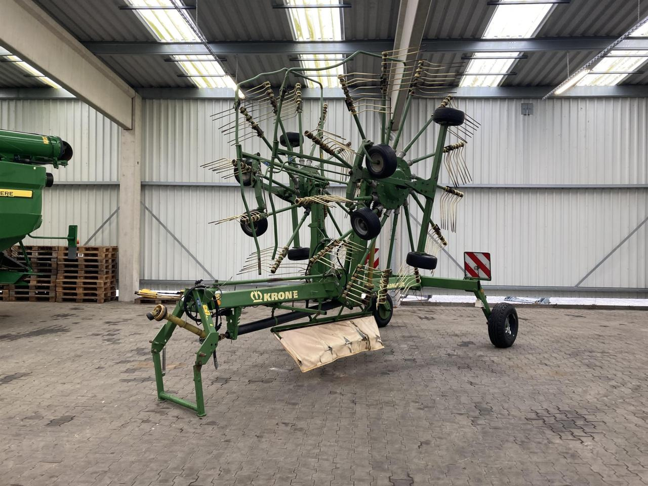 Krone Swadro 800/26 - Prevrtač/ Grabuljač: slika 1 Krone Swadro 800/26 - Prevrtač/ Grabuljač: slika 1